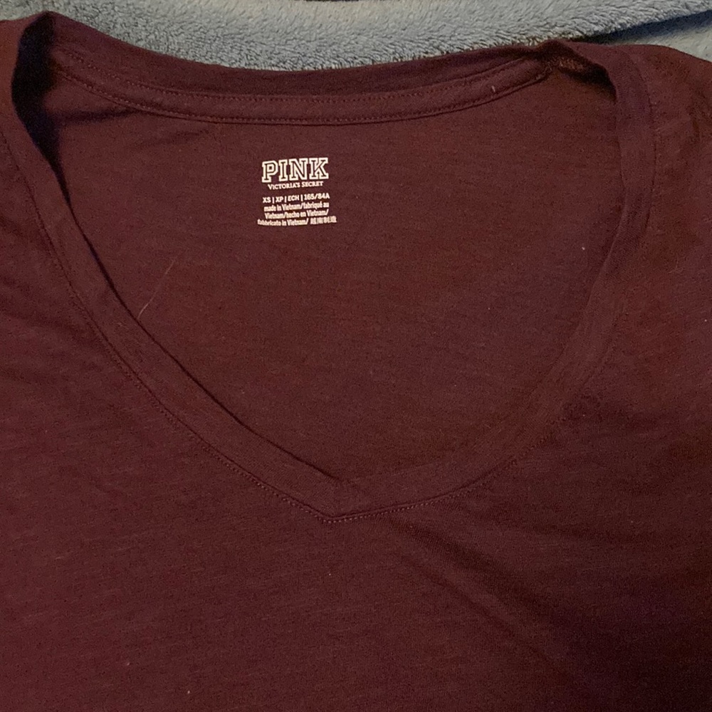 COPY - - Victoria secret PINK tee. Nwot x small maroon